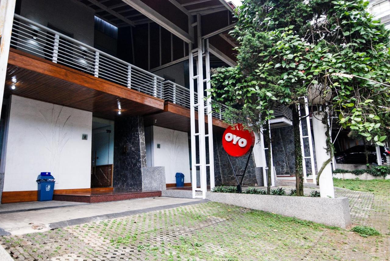 Oyo 229 Hi Quality Hotel Bandung Kültér fotó