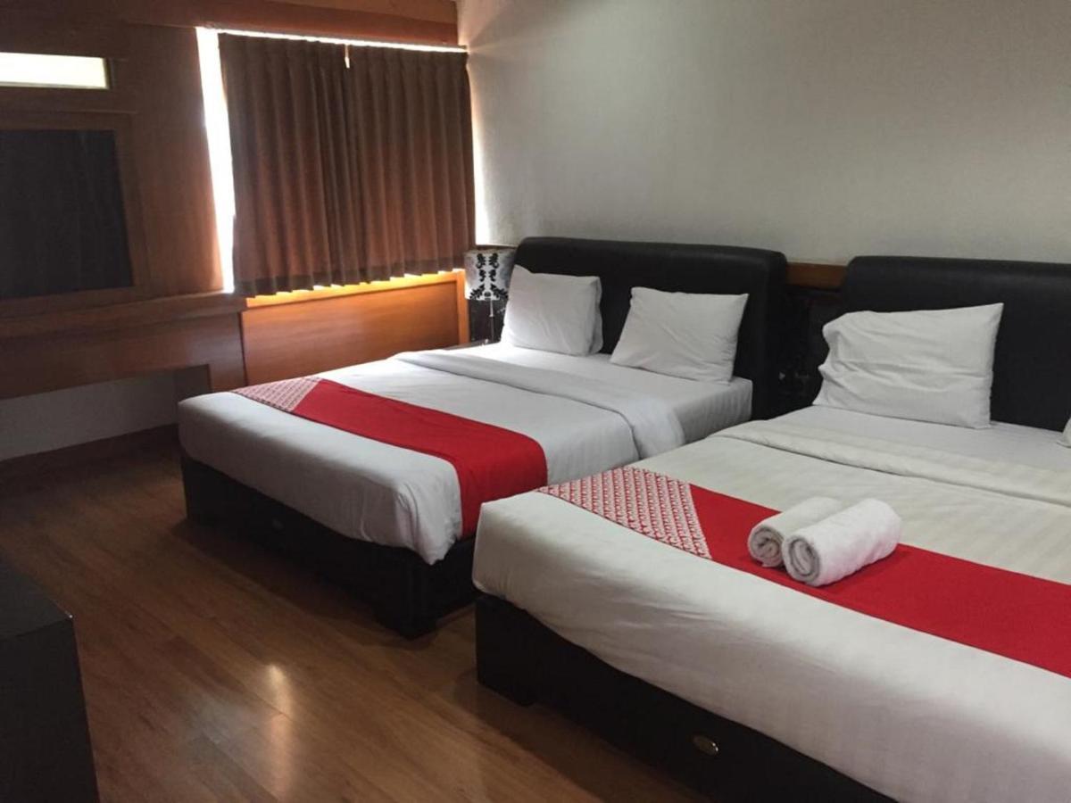 Oyo 229 Hi Quality Hotel Bandung Kültér fotó