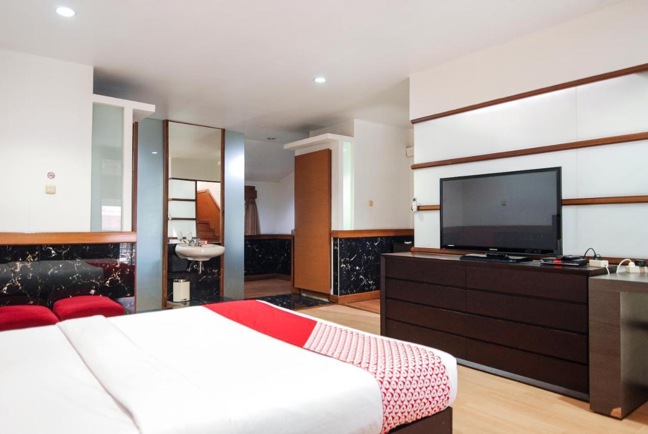 Oyo 229 Hi Quality Hotel Bandung Kültér fotó