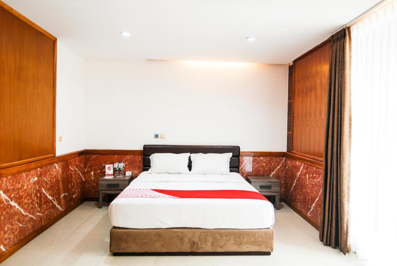 Oyo 229 Hi Quality Hotel Bandung Kültér fotó
