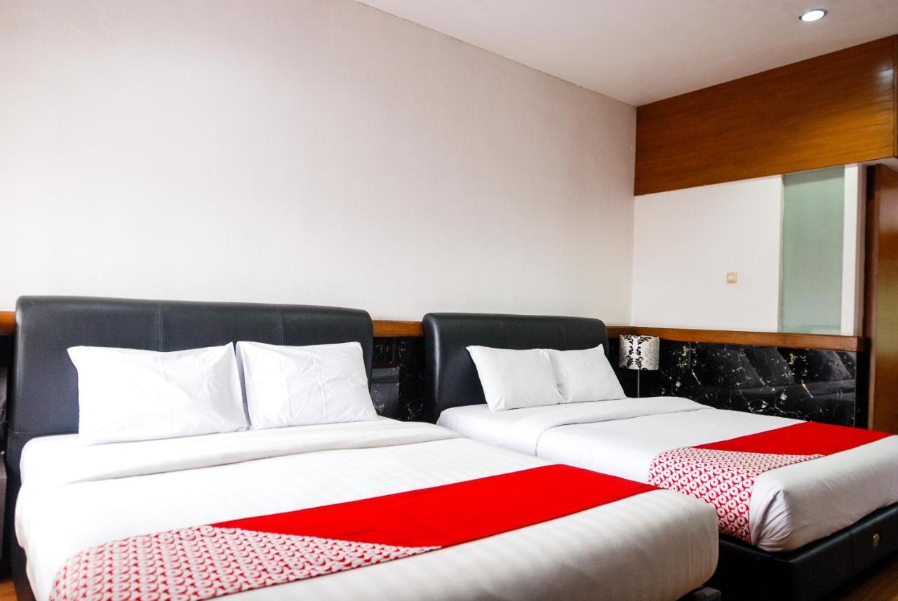 Oyo 229 Hi Quality Hotel Bandung Kültér fotó