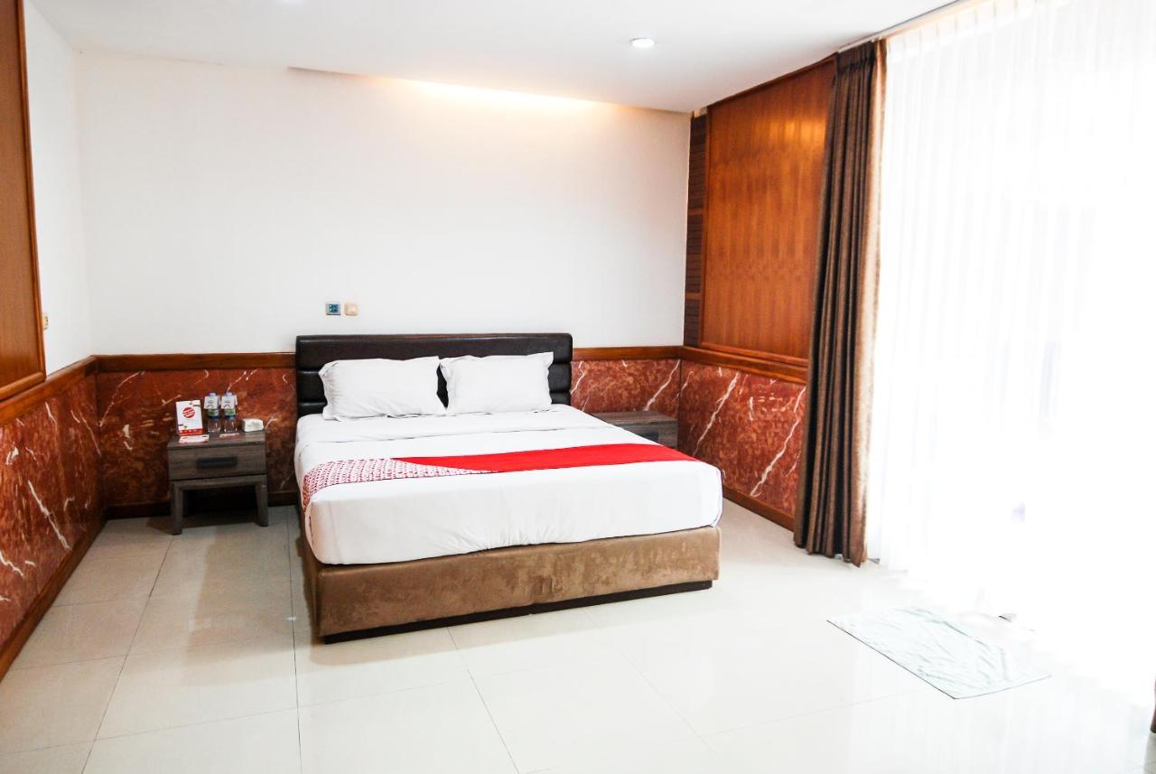 Oyo 229 Hi Quality Hotel Bandung Kültér fotó