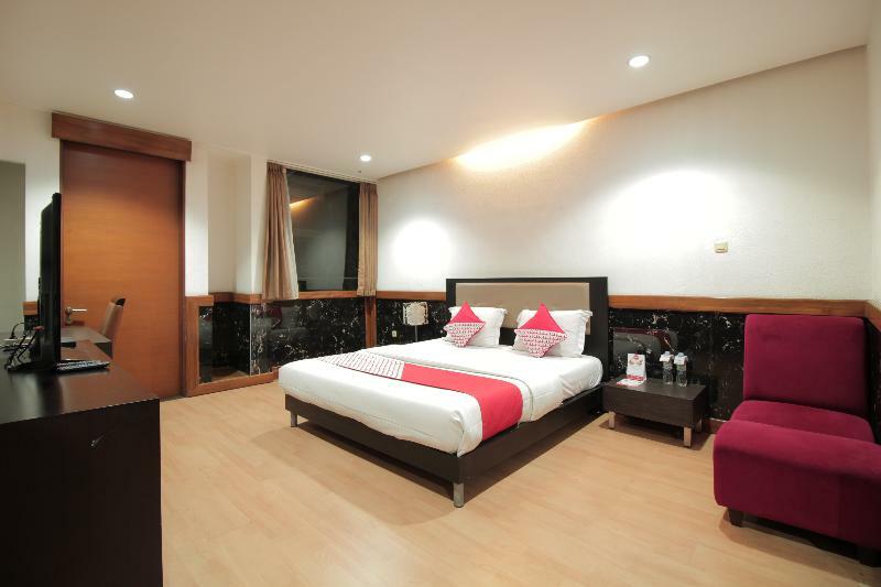 Oyo 229 Hi Quality Hotel Bandung Kültér fotó