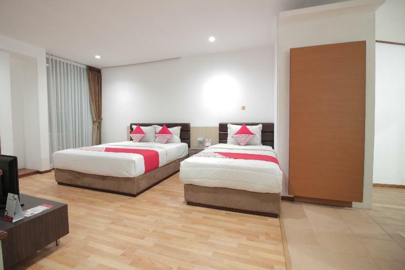 Oyo 229 Hi Quality Hotel Bandung Kültér fotó