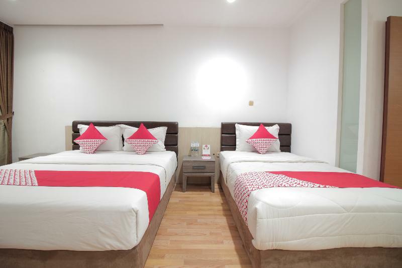 Oyo 229 Hi Quality Hotel Bandung Kültér fotó